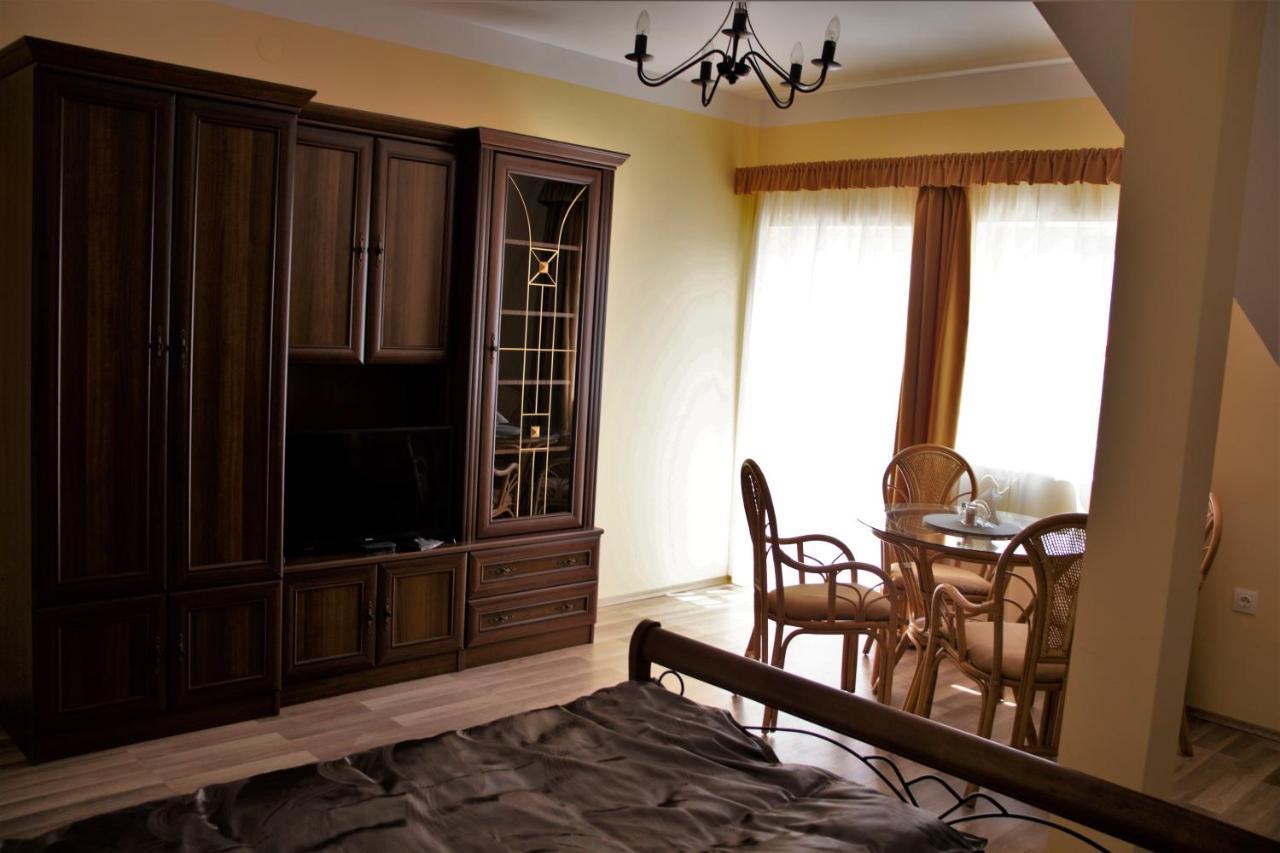 Gyoengyoem Apartman Balatonalmádi Exterior foto